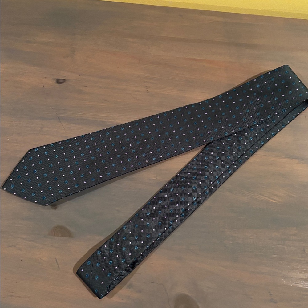 BANANA REPUBLIC silk tie